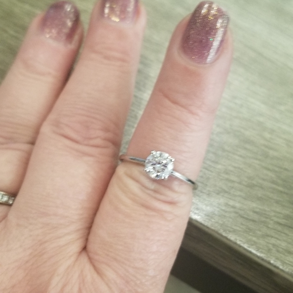 Moissanite Solitaire Ring Size 8 - image 5